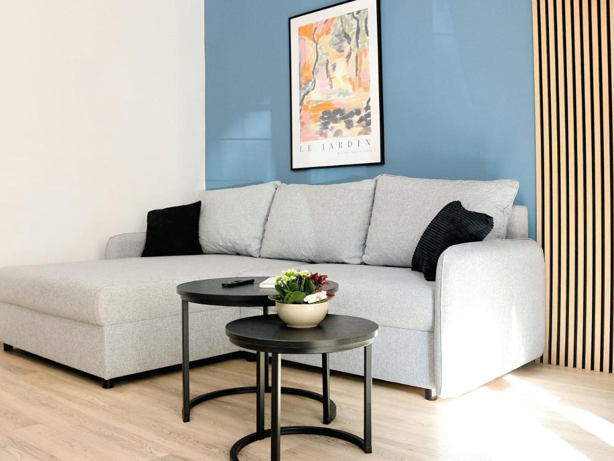 Lightplace • Design • Boxspring • Balkon • 2 Smart Tv •innenstadt Apartment Braunschweig