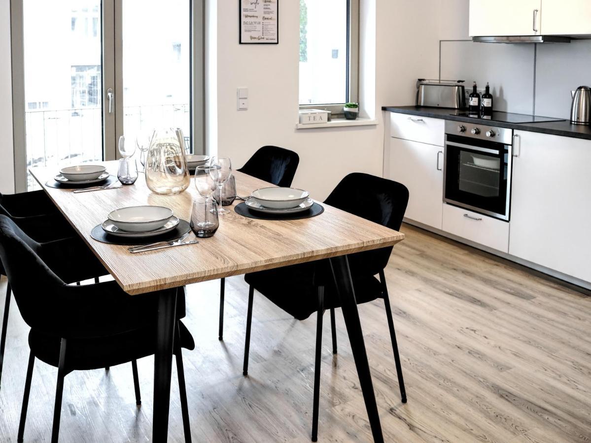 Lightplace • Design • Boxspring • Balkon • 2 Smart Tv •innenstadt *