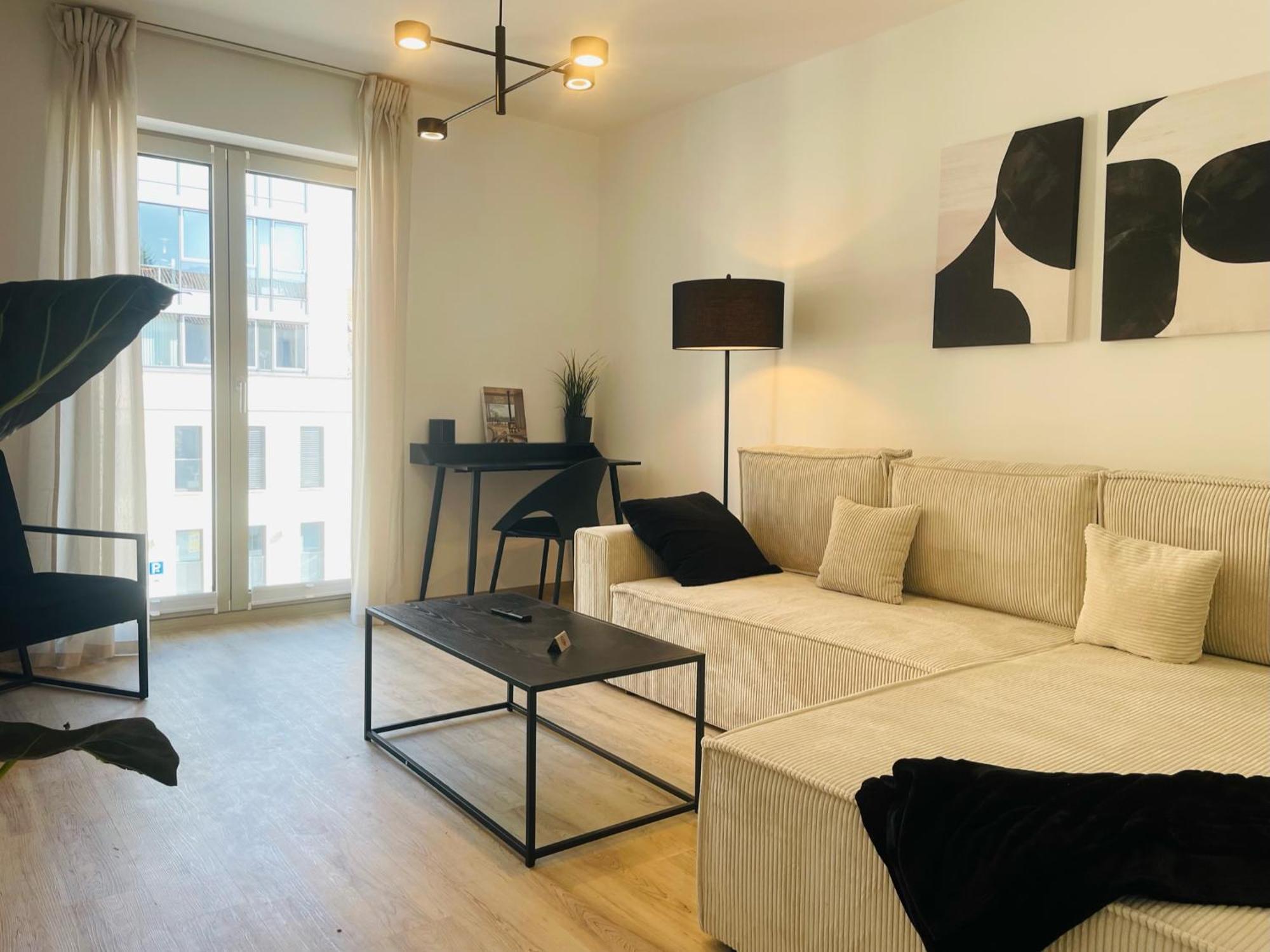 Lightplace • Design • Boxspring • Balkon • 2 Smart Tv •innenstadt Apartment Braunschweig