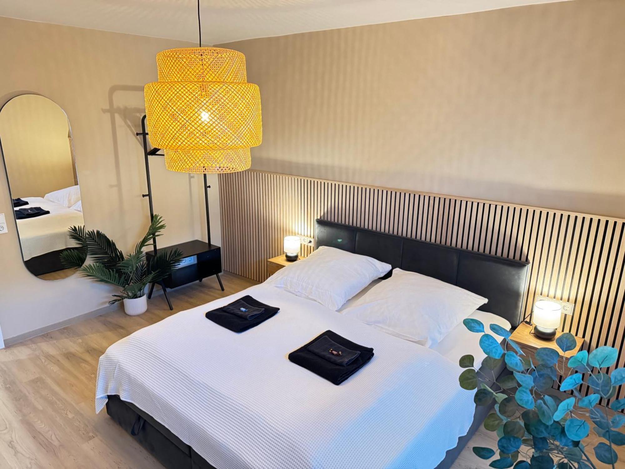Apartment Lightplace • Design • Boxspring • Balkon • 2 Smart Tv •innenstadt