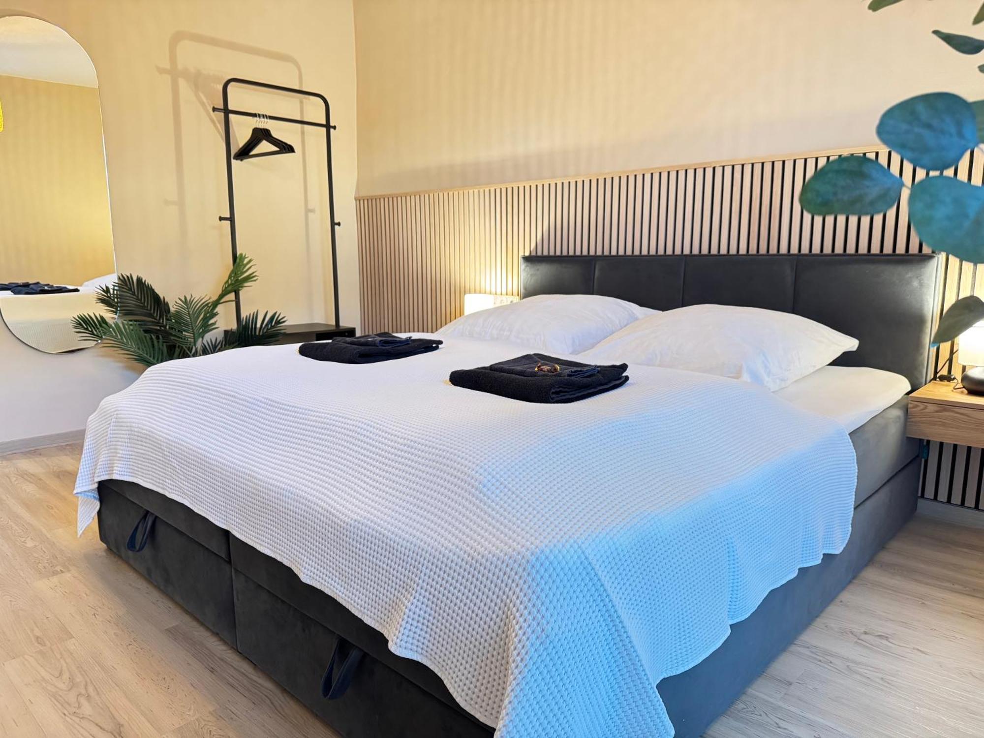 Apartment Lightplace • Design • Boxspring • Balkon • 2 Smart Tv •innenstadt *
